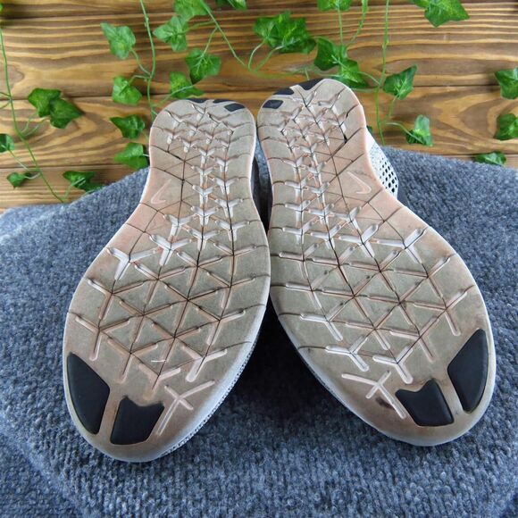 Nike Women's Free RN Sneaker Gray Synthetic‎ Sz 10.5 Medium Gently Used 2025 - Picture 6 of 6